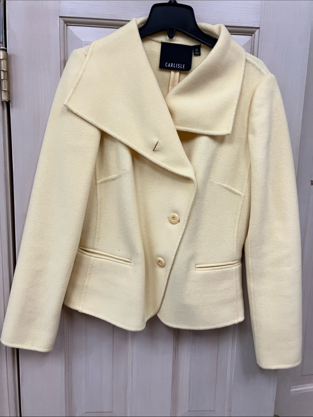 Carlisle Yellow Wool Notched Jacket with Tie